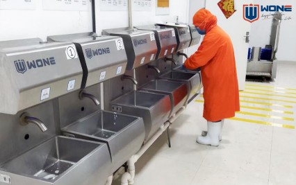 Time Control of Hand Cleaning in the Food Industry: The Role of Automatic Hand Washing Stations