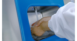 Touch-Free Hygiene: Why It Matters Now for Food Safety & Operational Excellence Touch-Free Hygiene: Why It Matters Now for Food Safety & Operational Excellence